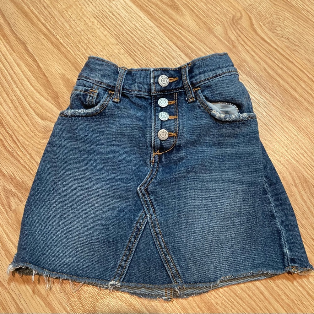 Old navy denim jean skirt‎ small 6-7